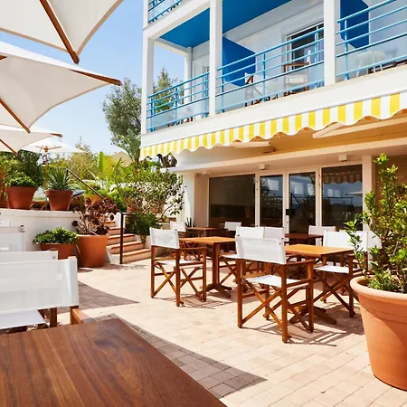 Hotel California 2*