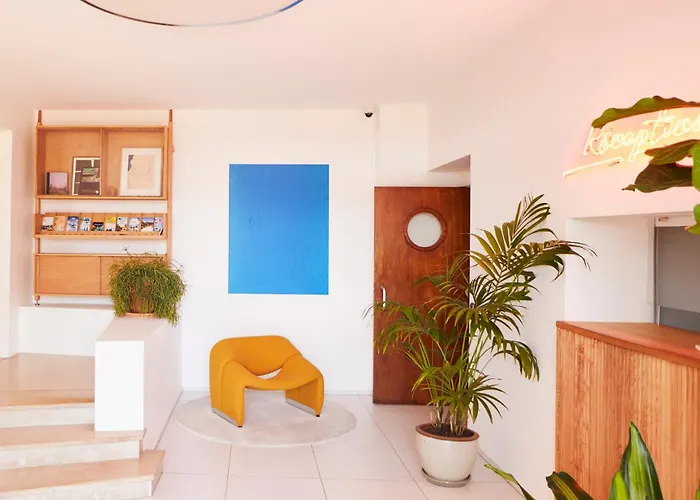 Hotell California Le Lavandou