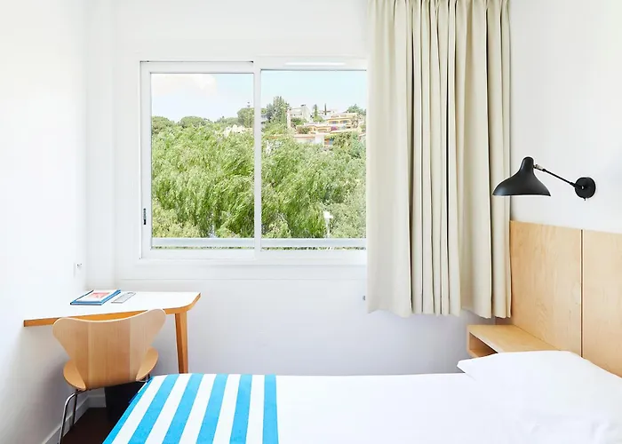 California Hotel